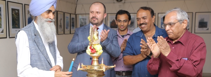 Indialogue Foundation Exhibited the Plight of Refugees through Cartoons